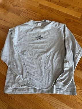 GAP Men's Long Sleeve Crewneck Tee - Heather Gray with Navy Logo 100% cotton